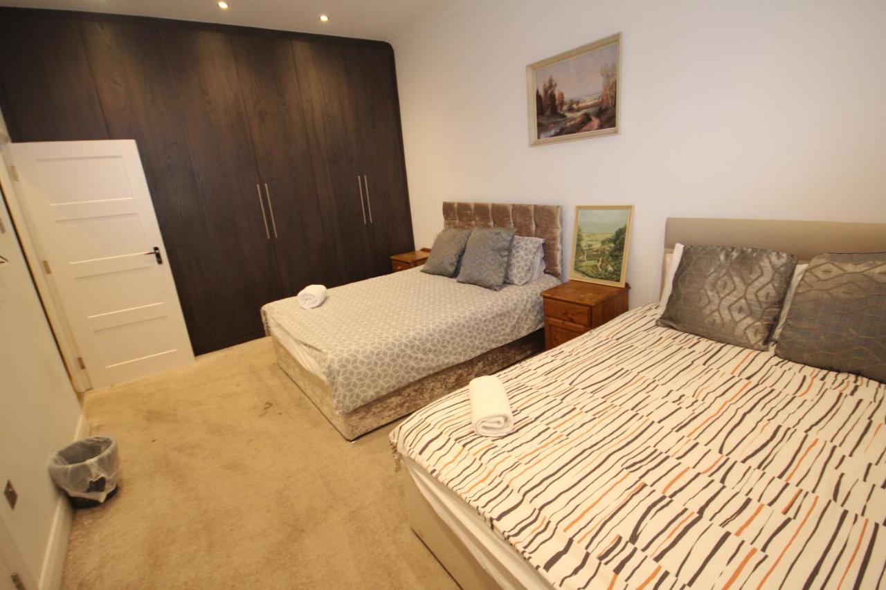 Great West Road Apartments Flat C Londres Exterior foto
